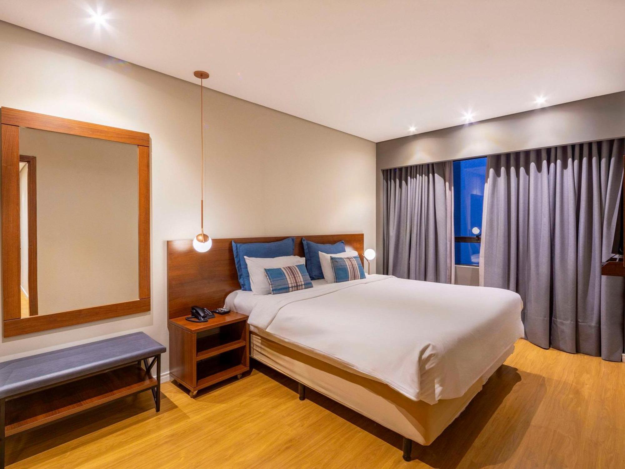 Mercure Curitiba Golden Exterior foto