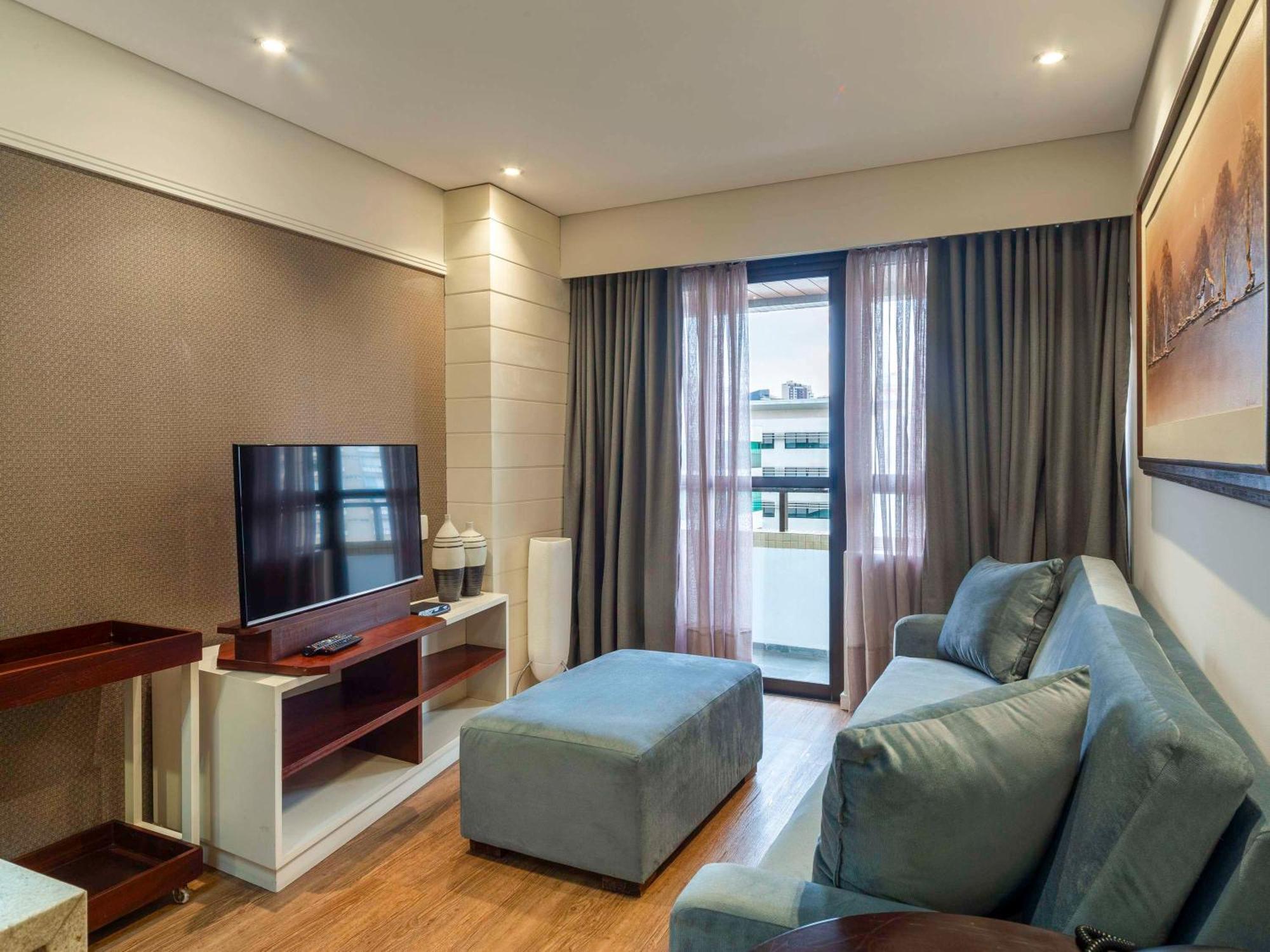 Mercure Curitiba Golden Exterior foto