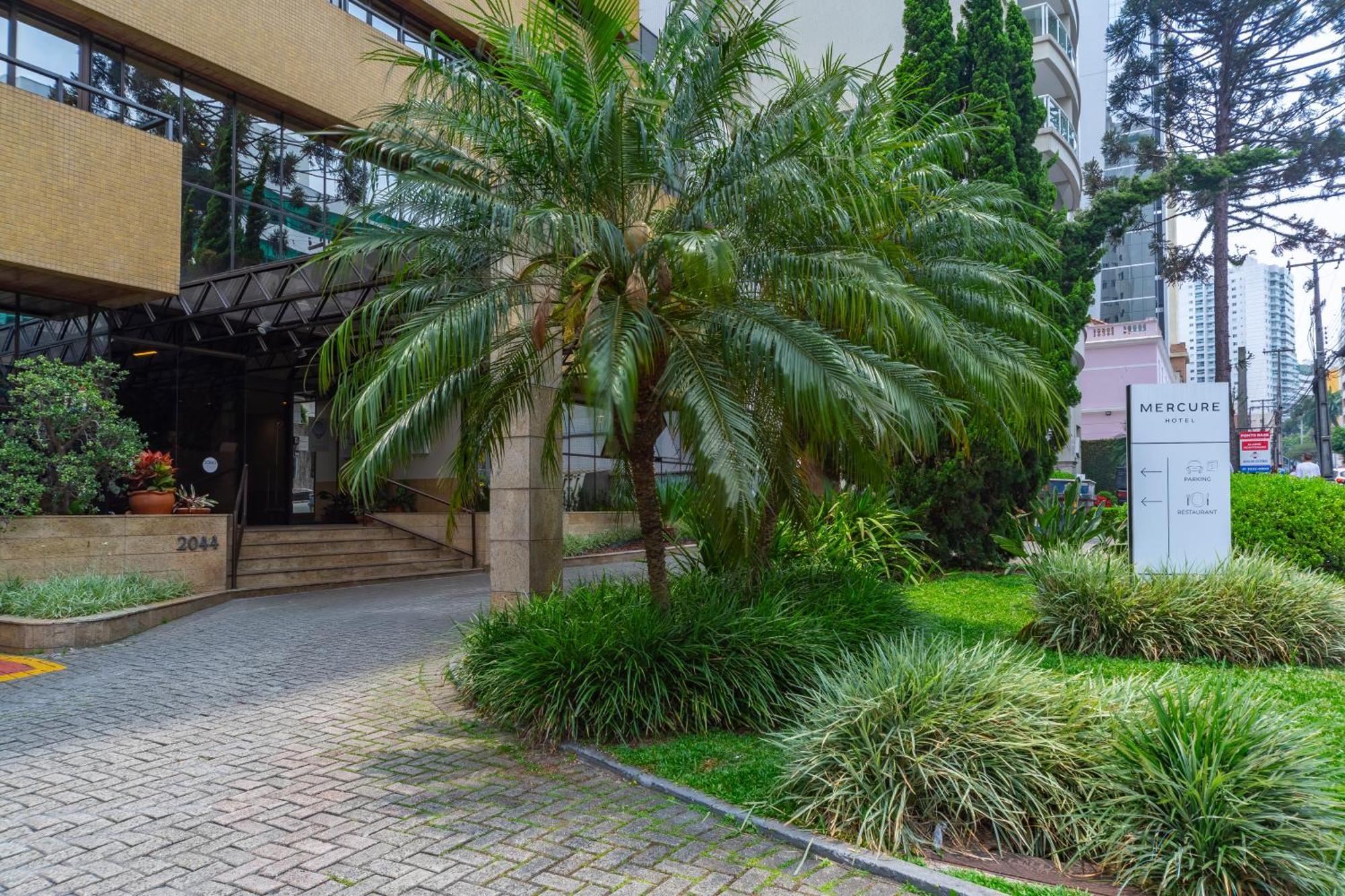 Mercure Curitiba Golden Exterior foto